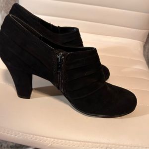Black suede booties with zipper size 8
